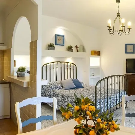 Aparthotel Résidence Les Mandariniers 3*